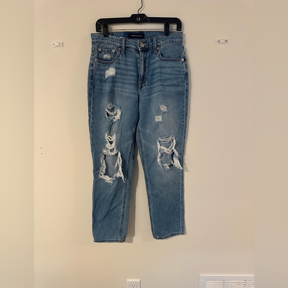 Aeropostale Mom Jeans  Distress Straight Leg Size 6